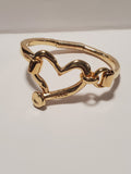 HEART BANGLE GOLD TUCC