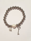 KEY PEARL BRACELET